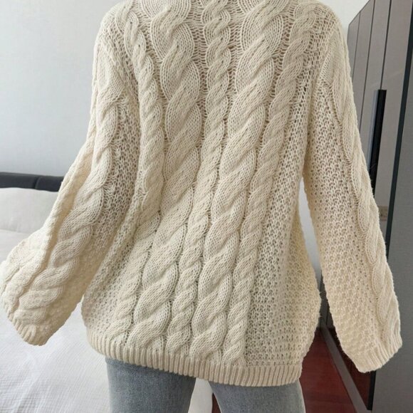 White Casual Women's Hemp Pattern Round Collar Wide Sleeve Long Sleeve Sweater - Picture 2 of 9